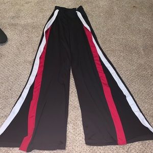 Long highwaisted pants slit on both sides